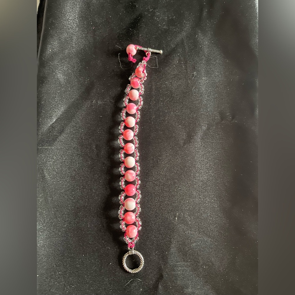 Elegant Pink and Clear Beaded Bracelet